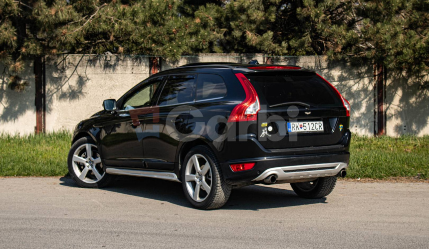Volvo XC60 T-6 304k AWD R-Design Geartronic