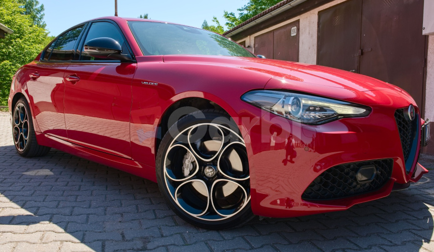 Alfa Romeo Giulia 2,0T 206kW AT8 Q4 4x4 VELOCE