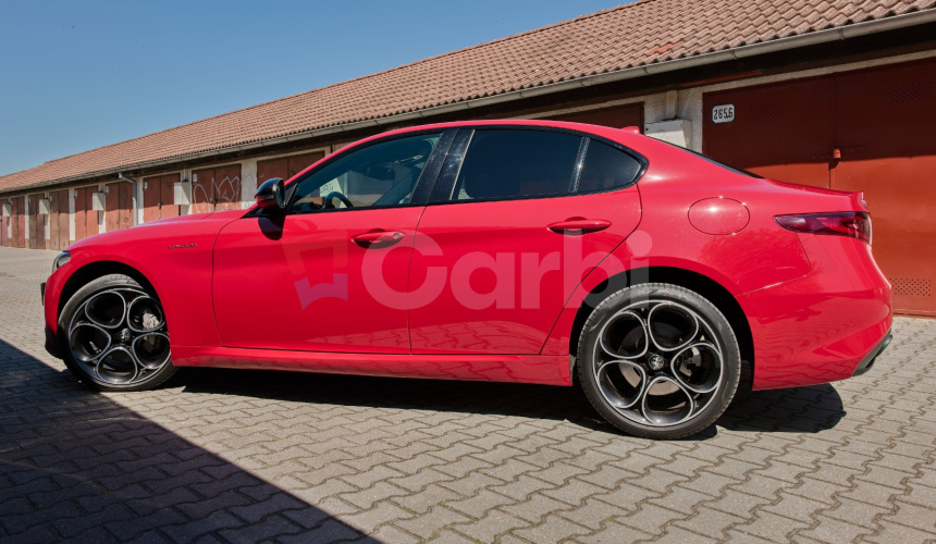 Alfa Romeo Giulia 2,0T 206kW AT8 Q4 4x4 VELOCE
