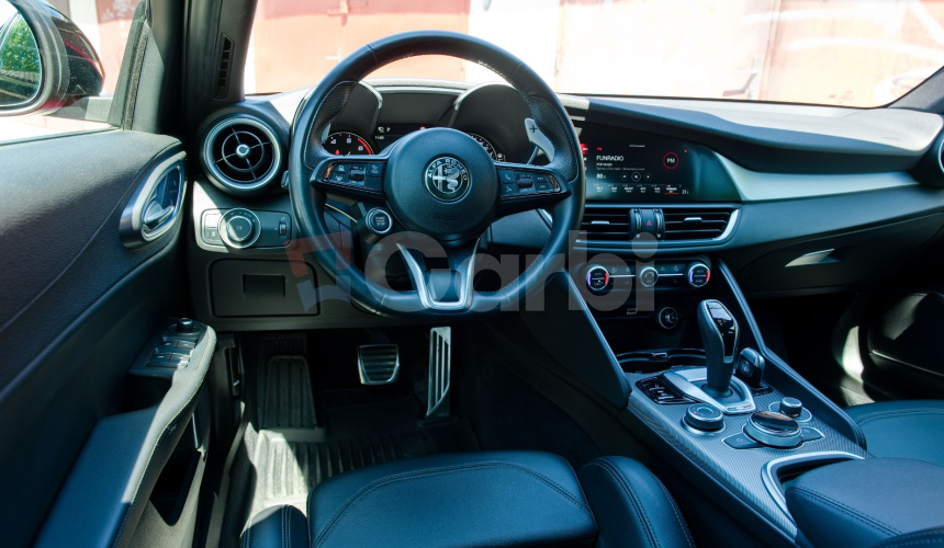 Alfa Romeo Giulia 2,0T 206kW AT8 Q4 4x4 VELOCE
