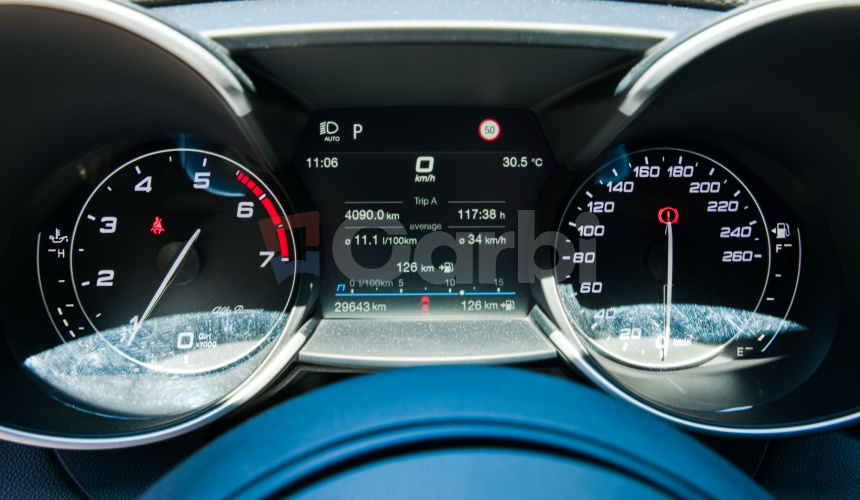 Alfa Romeo Giulia 2,0T 206kW AT8 Q4 4x4 VELOCE