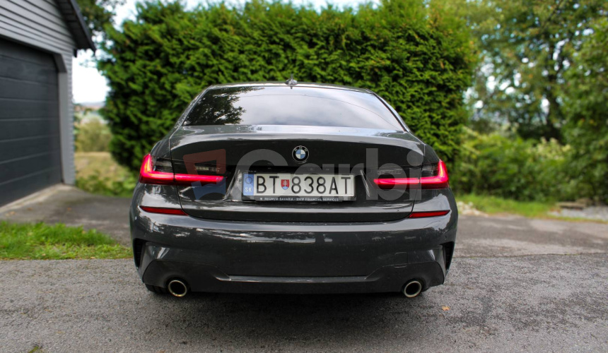 BMW Rad 3 330i xDrive A/T