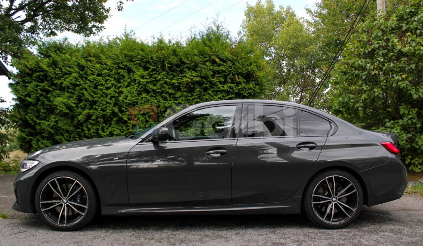 BMW Rad 3 330i xDrive A/T