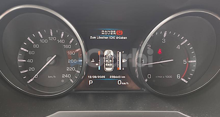 Land Rover Range Rover Evoque 2.2 SD4 PURE A/T