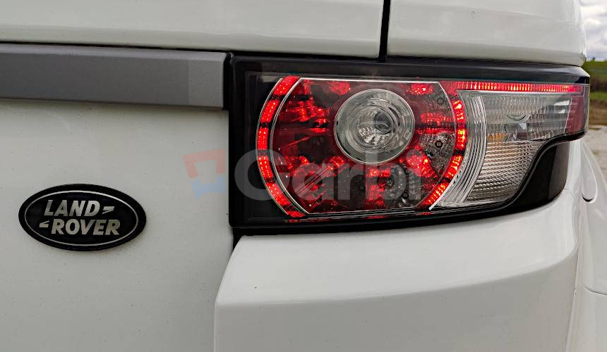 Land Rover Range Rover Evoque 2.2 SD4 PURE A/T