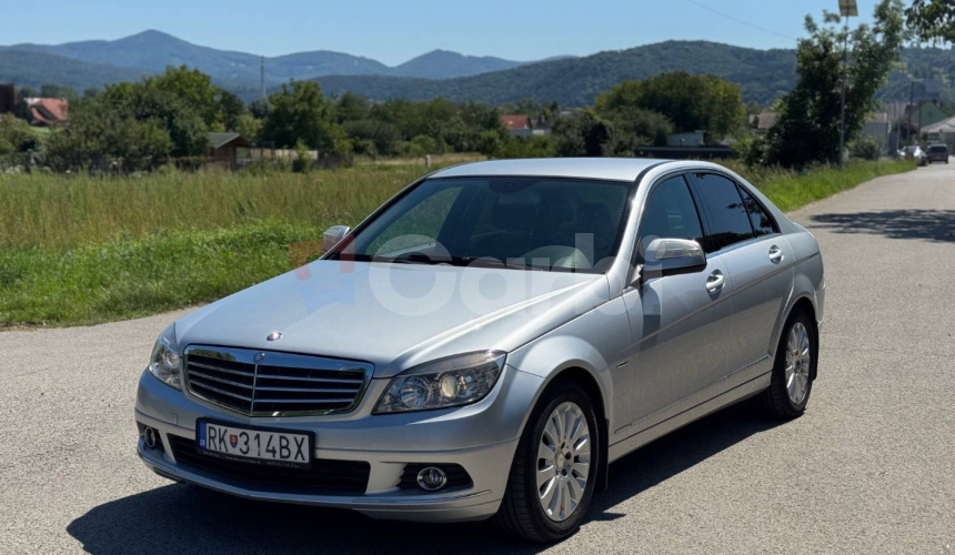 Mercedes-Benz C trieda Sedan 180 K Elegance