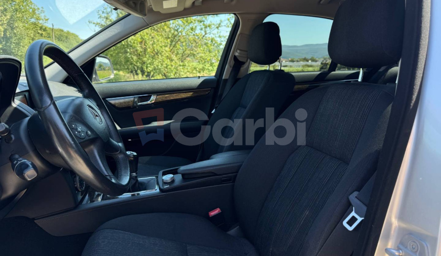 Mercedes-Benz C trieda Sedan 180 K Elegance