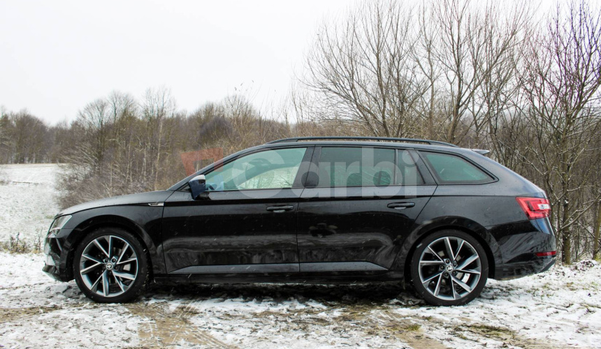 Škoda Superb Combi 140kW DSG Sportline