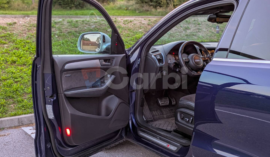 Audi SQ5 3.0 BiTDI Quattro 230kW A8