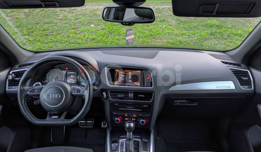 Audi SQ5 3.0 BiTDI Quattro 230kW A8