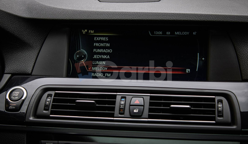 BMW Rad 5 530d xDrive Comfortné sedadlá, Soft-close, Šíber, Adaptívny tempomat, pekný stav