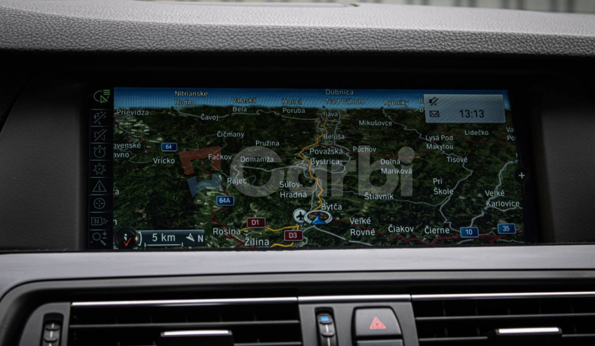 BMW Rad 5 530d xDrive Comfortné sedadlá, Soft-close, Šíber, Adaptívny tempomat, pekný stav