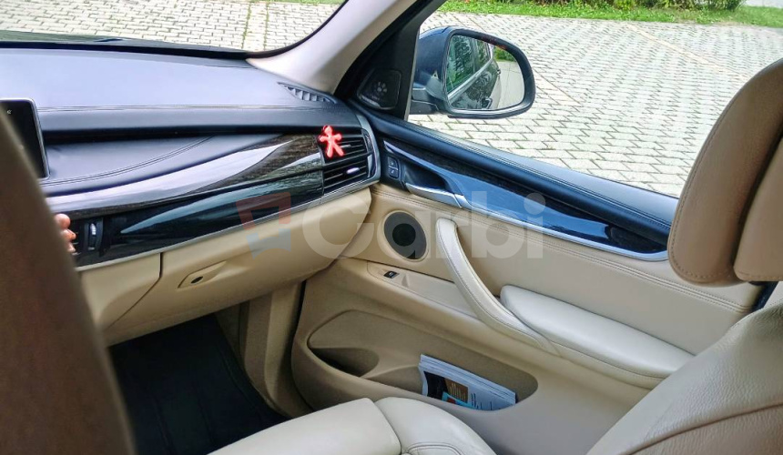 BMW X5 xDrive30d A/T
