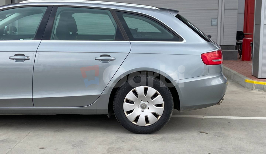 Audi A4 Avant 2.0 TDI 120k