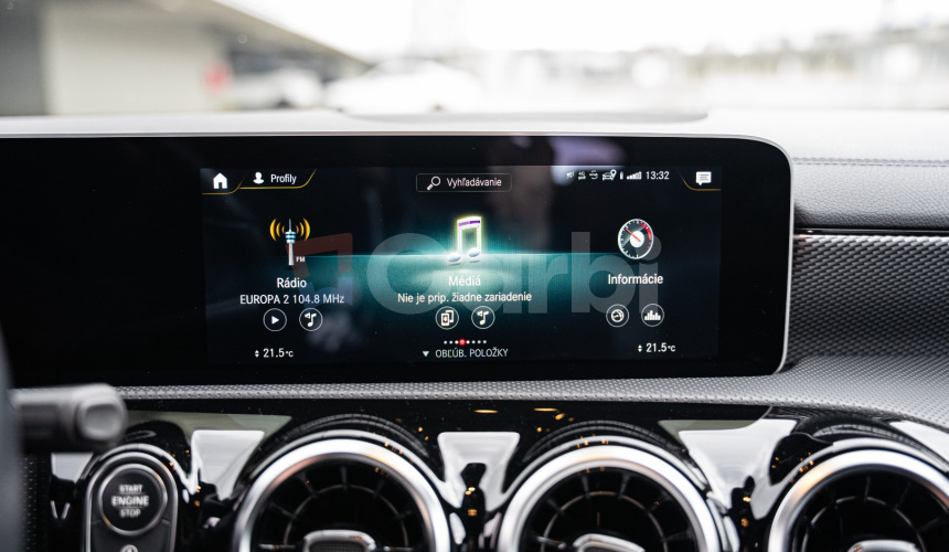 Mercedes-Benz CLA180 Shooting Brake