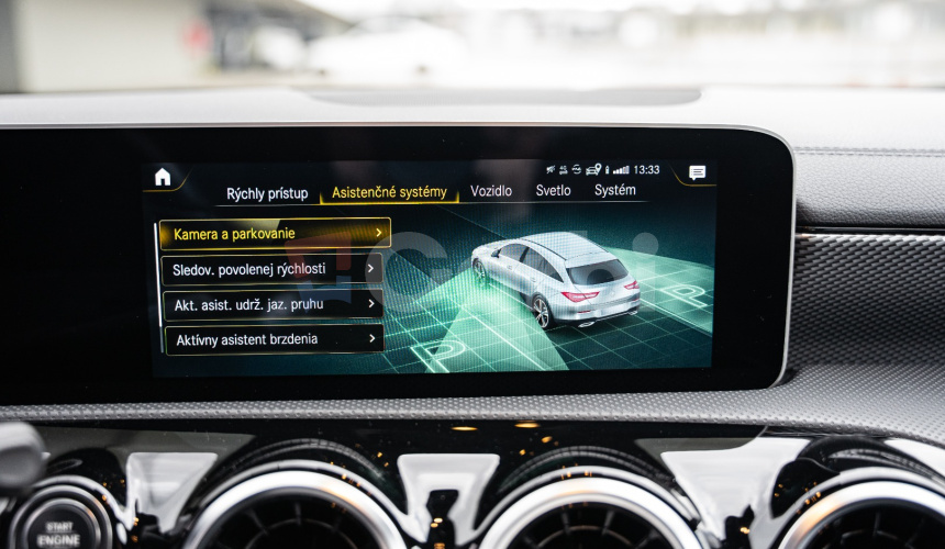 Mercedes-Benz CLA180 Shooting Brake