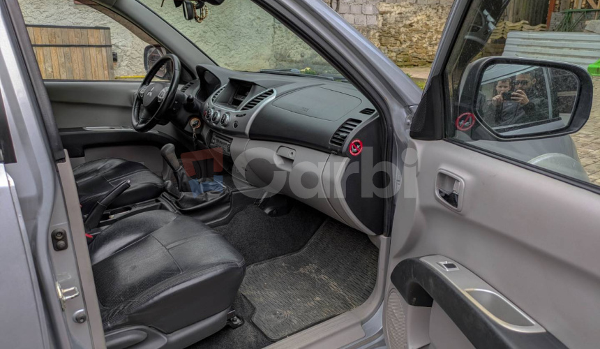 Mitsubishi L 200 L200 2.5 DI-D Double Cab Intense+