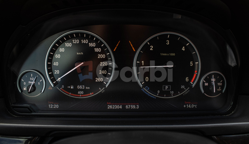 BMW 520d xDrive, HUD, Harman/Kardon