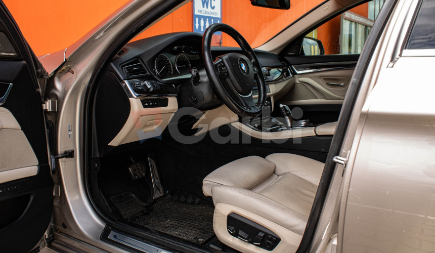 BMW 520d xDrive, HUD, Harman/Kardon