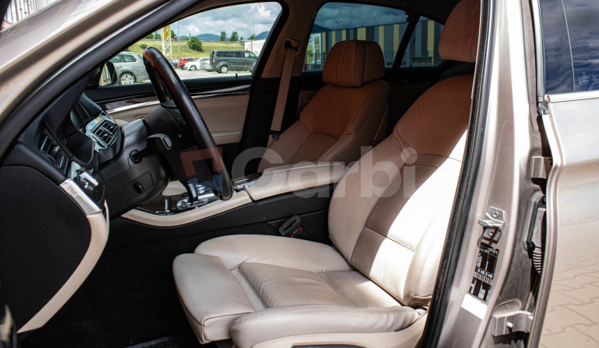 BMW 520d xDrive, HUD, Harman/Kardon