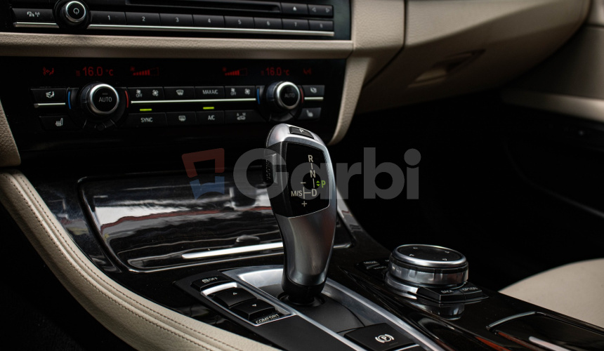 BMW 520d xDrive, HUD, Harman/Kardon