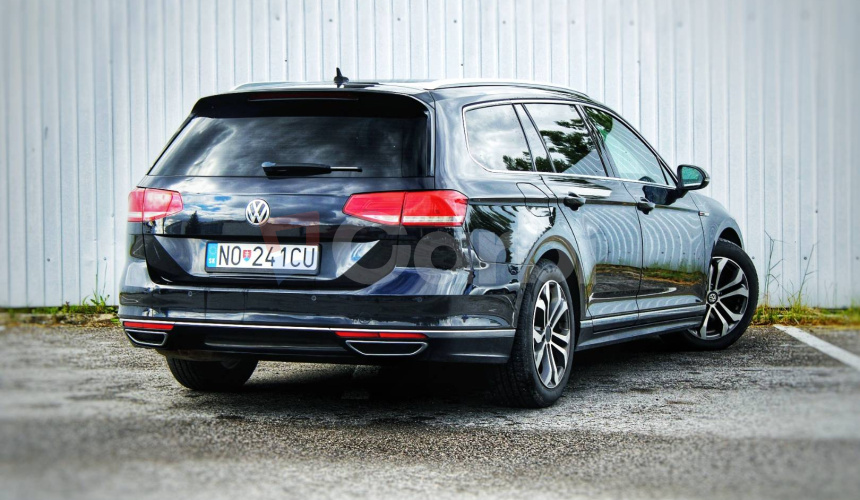 Volkswagen Passat Variant 2.0 BiTDI 240k BMT Highline 4MOTION DSG