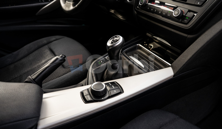 BMW Rad 3 Touring 318d f31