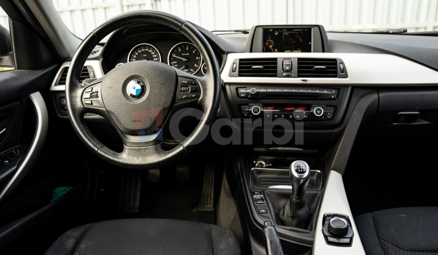 BMW Rad 3 Touring 318d f31