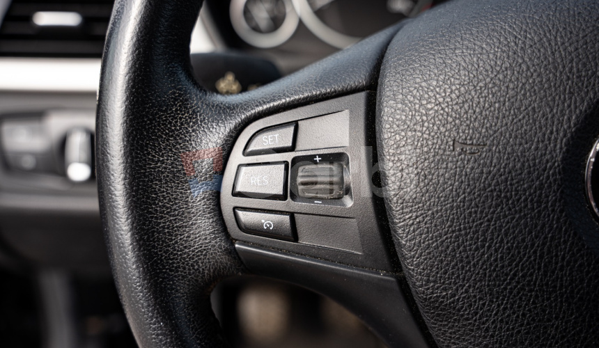 BMW Rad 3 Touring 318d f31