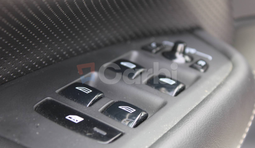 Volvo XC90 2.0 B5 Drive-E R-Design AWD A/T