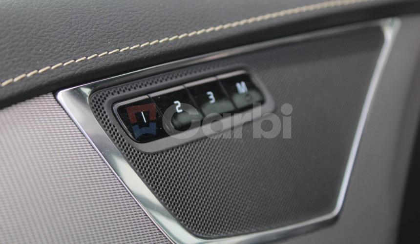 Volvo XC90 2.0 B5 Drive-E R-Design AWD A/T