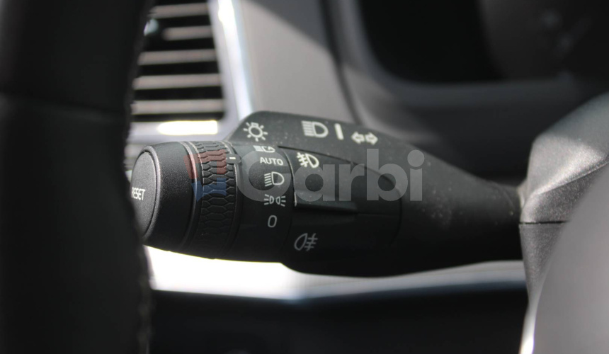 Volvo XC90 2.0 B5 Drive-E R-Design AWD A/T