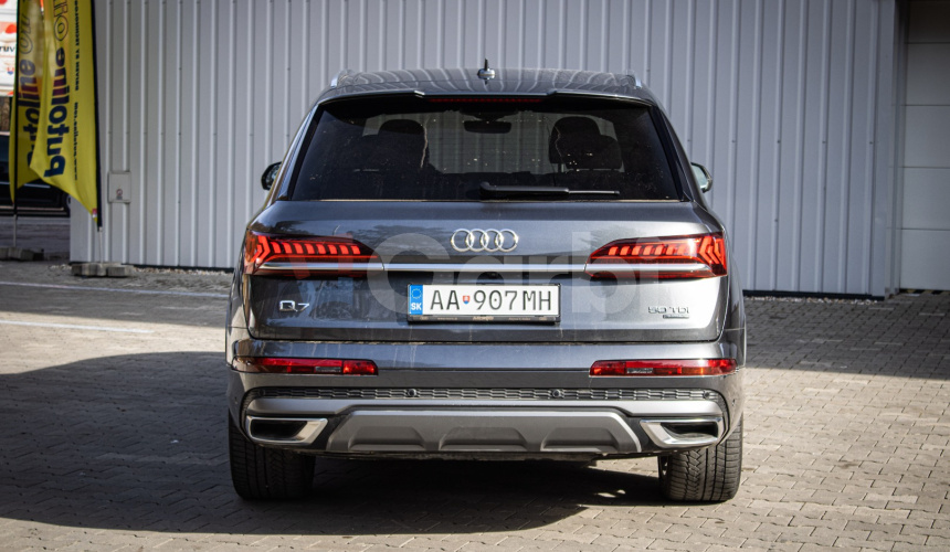 Audi Q7 50 TDI MHEV Quattro Sline, 1. majiteľ, SK, natáčanie nápravy, softclose,laser