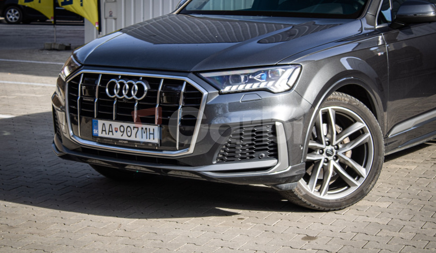 Audi Q7 50 TDI MHEV Quattro Sline, 1. majiteľ, SK, natáčanie nápravy, softclose,laser