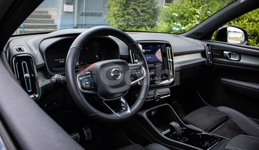 Volvo XC40 P8 Recharge R-Design, Pano, 360°kamera, Harman kardon, El. ťažné, DPH