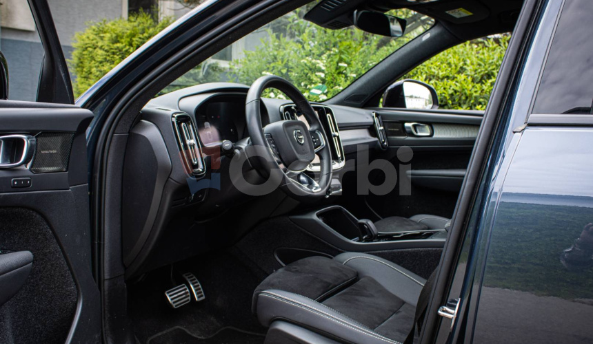 Volvo XC40 P8 Recharge R-Design, Pano, 360°kamera, Harman kardon, El. ťažné, DPH