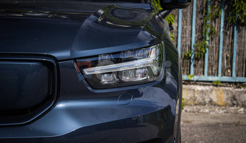 Volvo XC40 P8 Recharge R-Design, Pano, 360°kamera, Harman kardon, El. ťažné, DPH