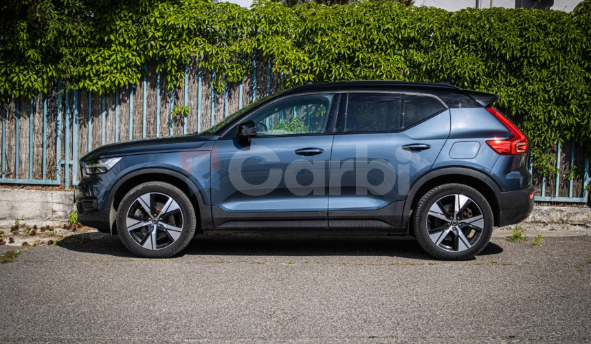 Volvo XC40 P8 Recharge R-Design, Pano, 360°kamera, Harman kardon, El. ťažné, DPH