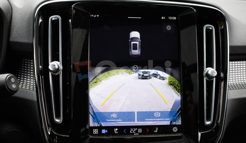 Volvo XC40 P8 Recharge R-Design, Pano, 360°kamera, Harman kardon, El. ťažné, DPH