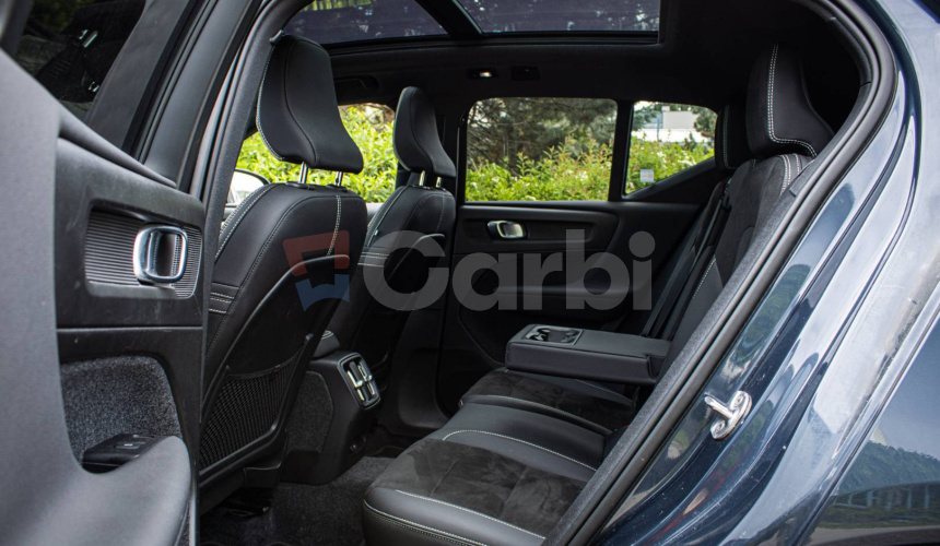 Volvo XC40 P8 Recharge R-Design, Pano, 360°kamera, Harman kardon, El. ťažné, DPH