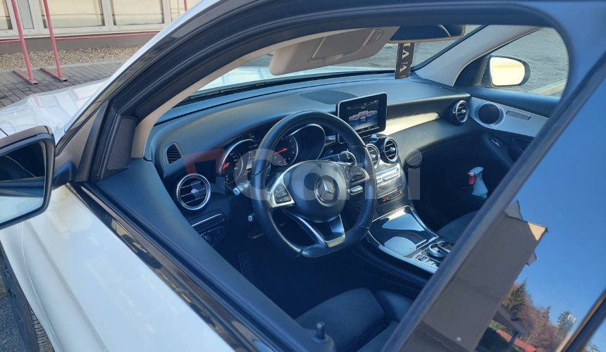 Mercedes-Benz GLC SUV 250 4MATIC A/T