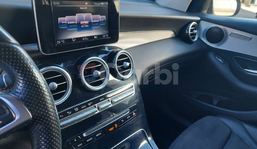 Mercedes-Benz GLC SUV 250 4MATIC A/T