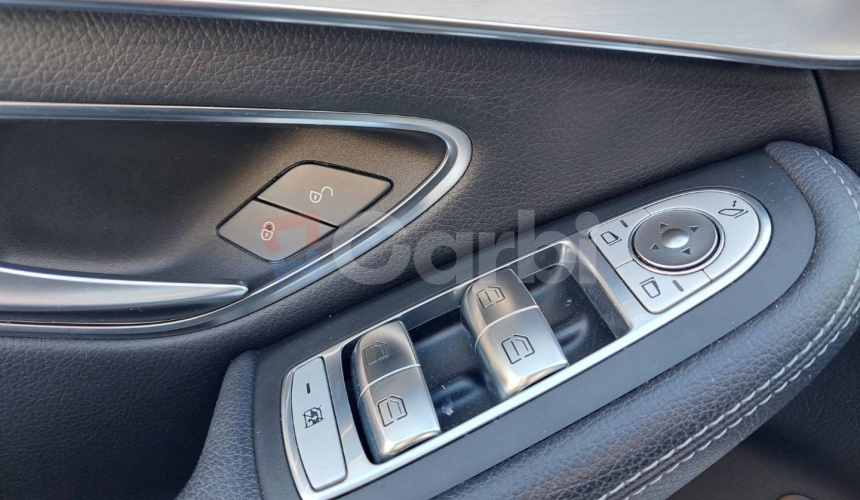 Mercedes-Benz GLC SUV 250 4MATIC A/T