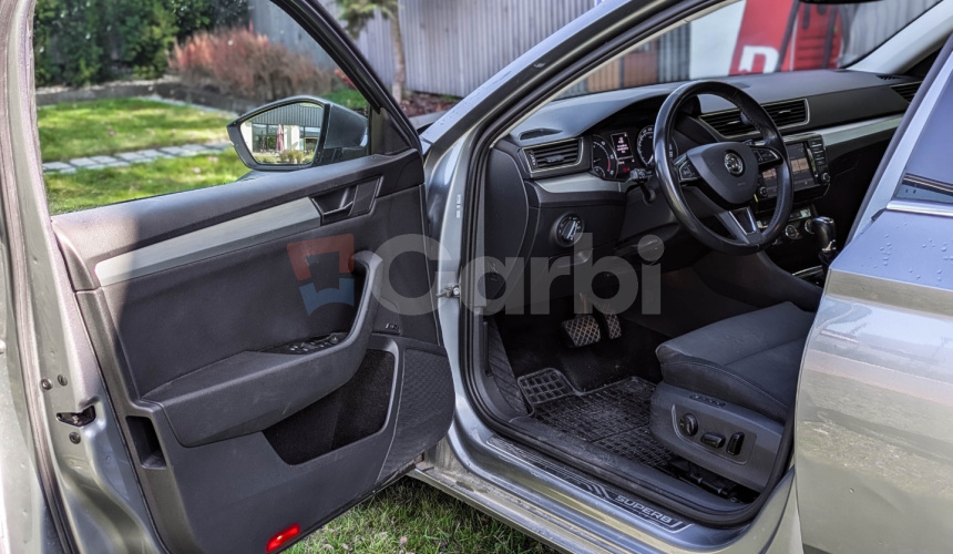 Škoda Superb combi 2.0 TDI 110kW, A6, 5d