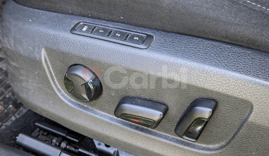 Škoda Superb combi 2.0 TDI 110kW, A6, 5d
