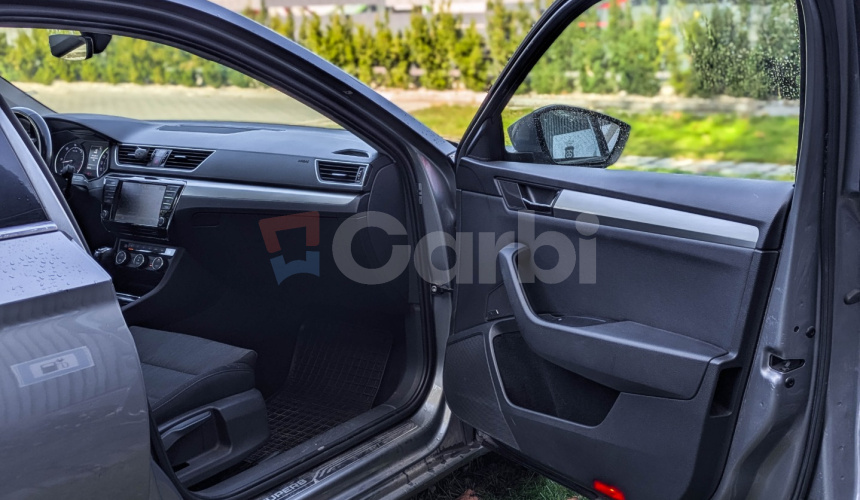 Škoda Superb combi 2.0 TDI 110kW, A6, 5d