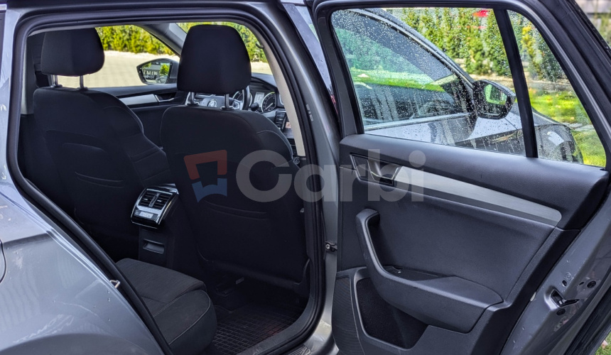 Škoda Superb combi 2.0 TDI 110kW, A6, 5d