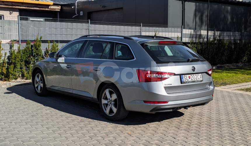 Škoda Superb combi 2.0 TDI 110kW, A6, 5d