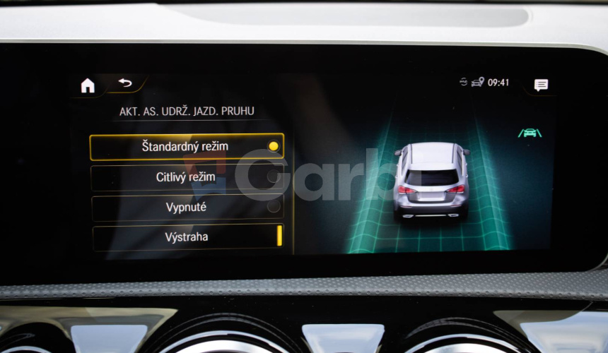 Mercedes-Benz A trieda 250 e AMG v záruke, MBUX, 1. Majiteľ, Slovenské, Garážované, DPH