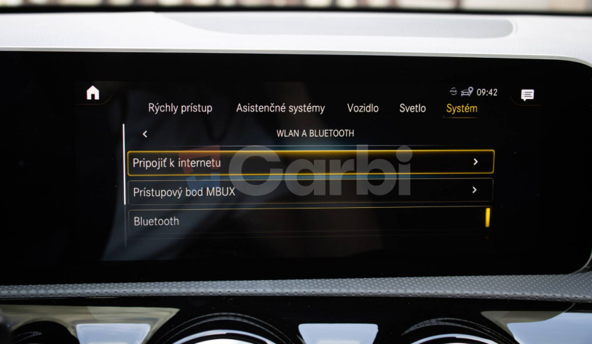 Mercedes-Benz A trieda 250 e AMG v záruke, MBUX, 1. Majiteľ, Slovenské, Garážované, DPH